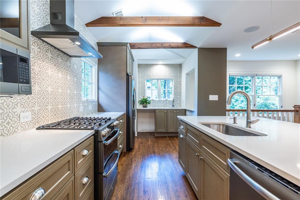 367 Greenwood Avenue