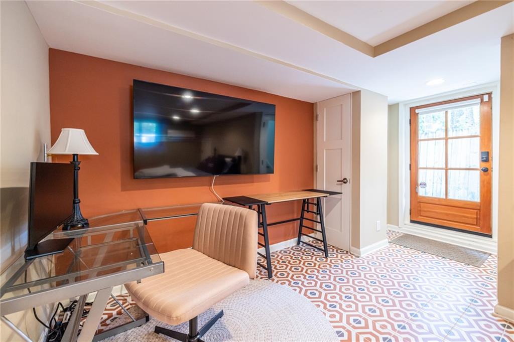 367 Greenwood Avenue