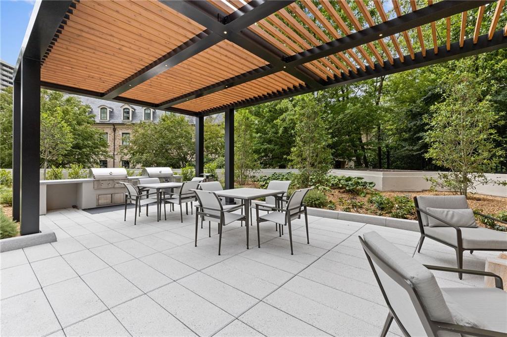 2660 Peachtree Road NW Unit 30G