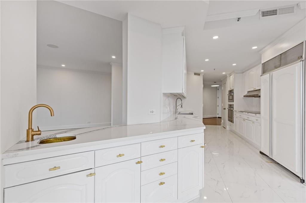 2660 Peachtree Road NW Unit 30G