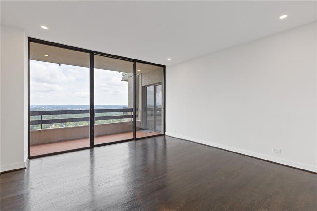 2660 Peachtree Road NW Unit 30G