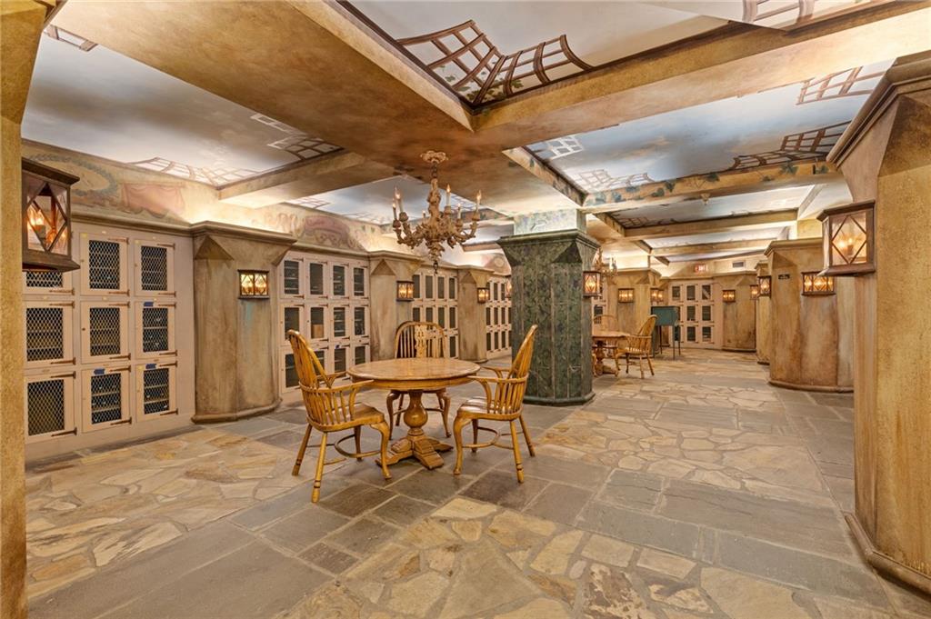 2660 Peachtree Road NW Unit 30G