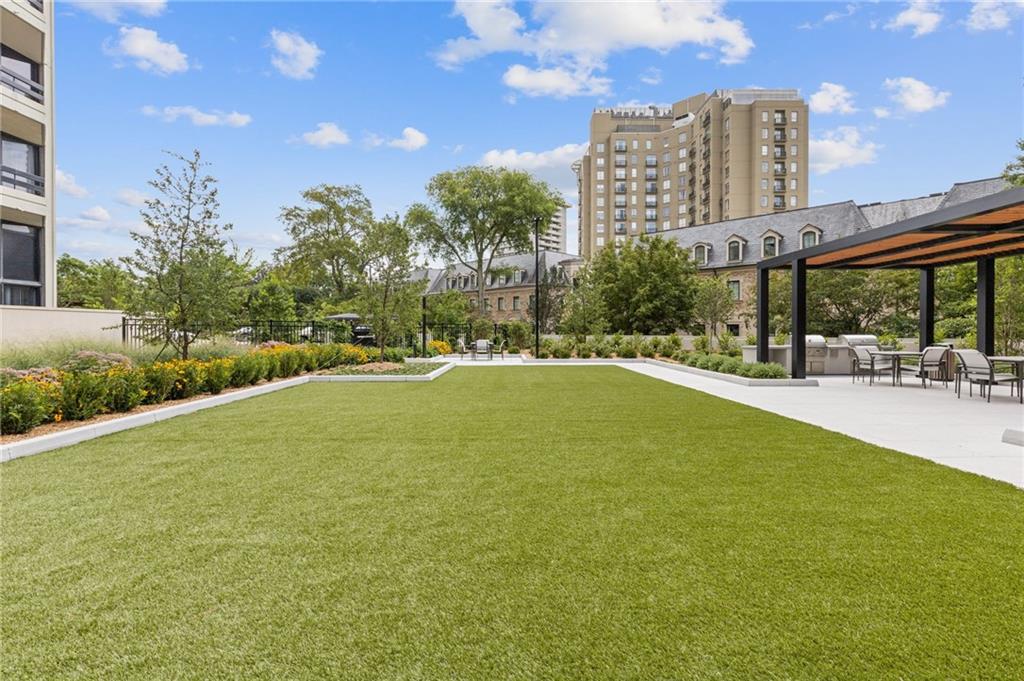 2660 Peachtree Road NW Unit 30G