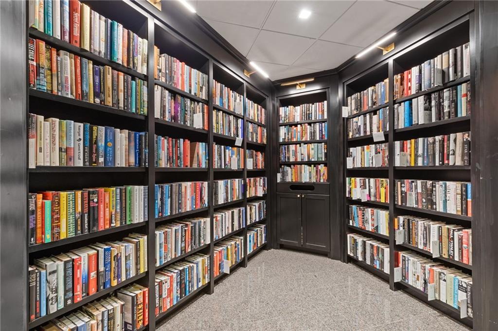 2660 Peachtree Road NW Unit 30G