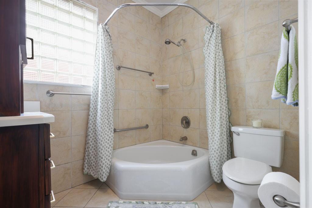 1115 Briarcliff Place NE Unit 8