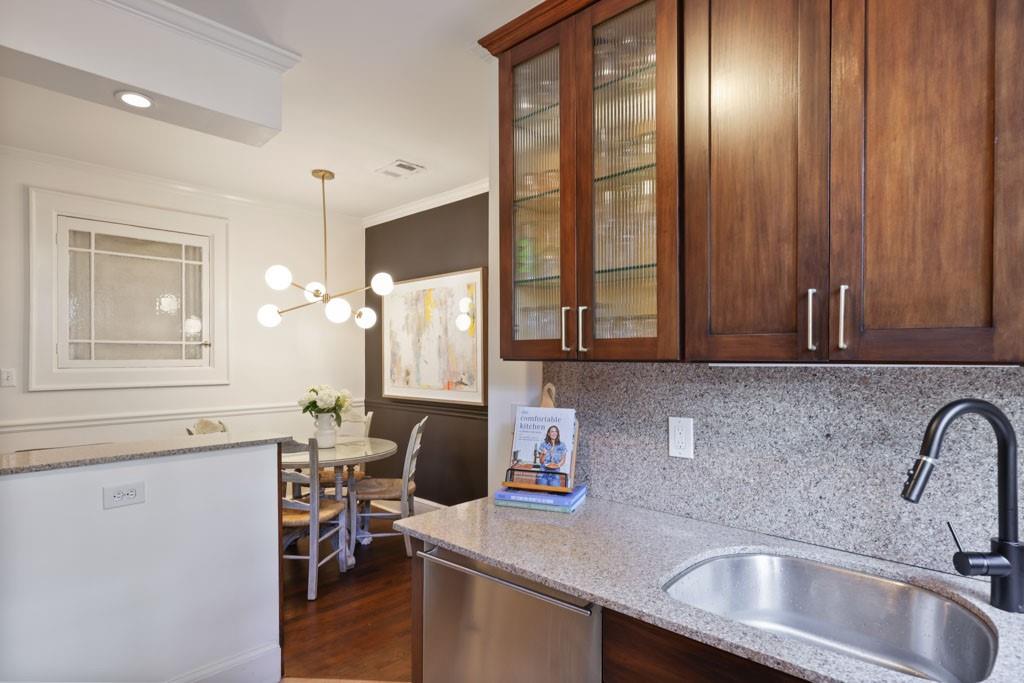 1115 Briarcliff Place NE Unit 8