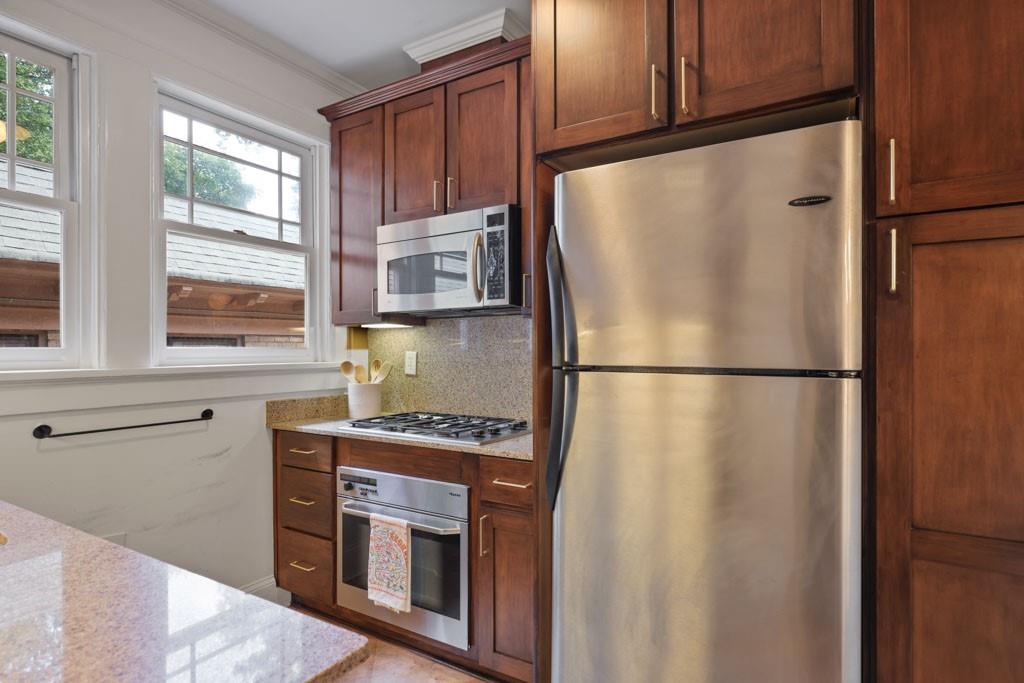 1115 Briarcliff Place NE Unit 8