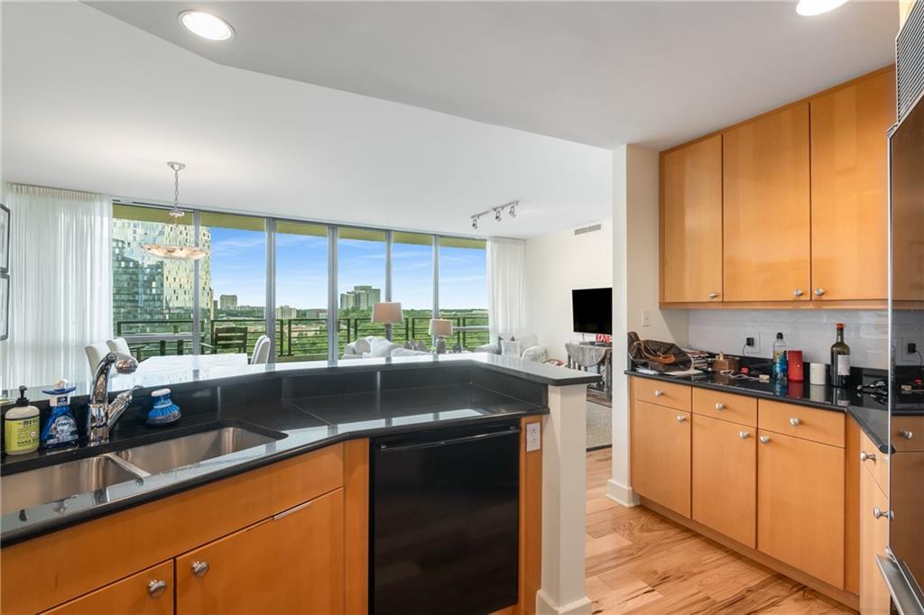 700 Park Regency Place NE Unit 1906