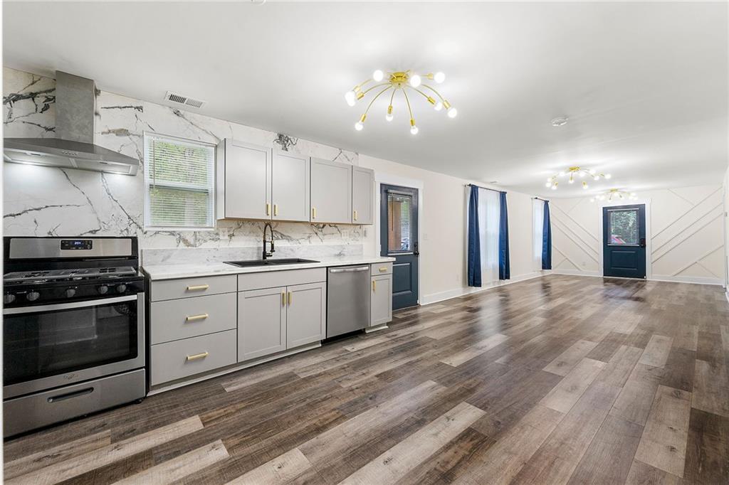 2222 Penelope Street NW