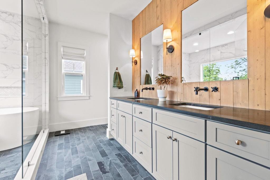 1412 Carroll Drive NW