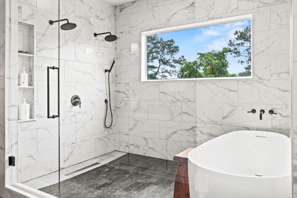 1412 Carroll Drive NW