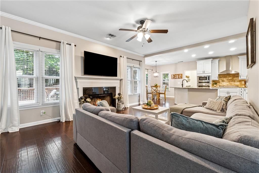 4632 Waters Edge Lane NW