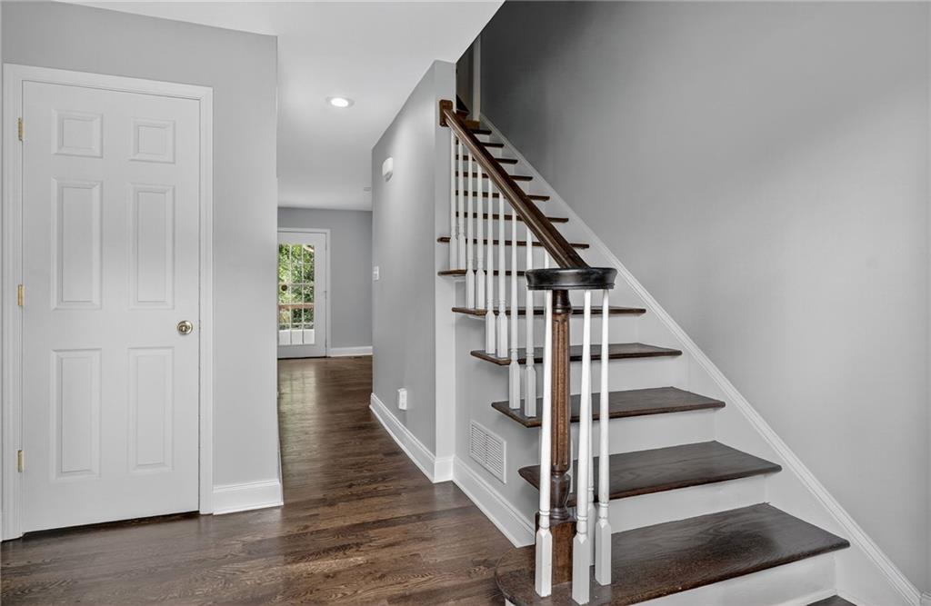 4906 Cambridge Drive