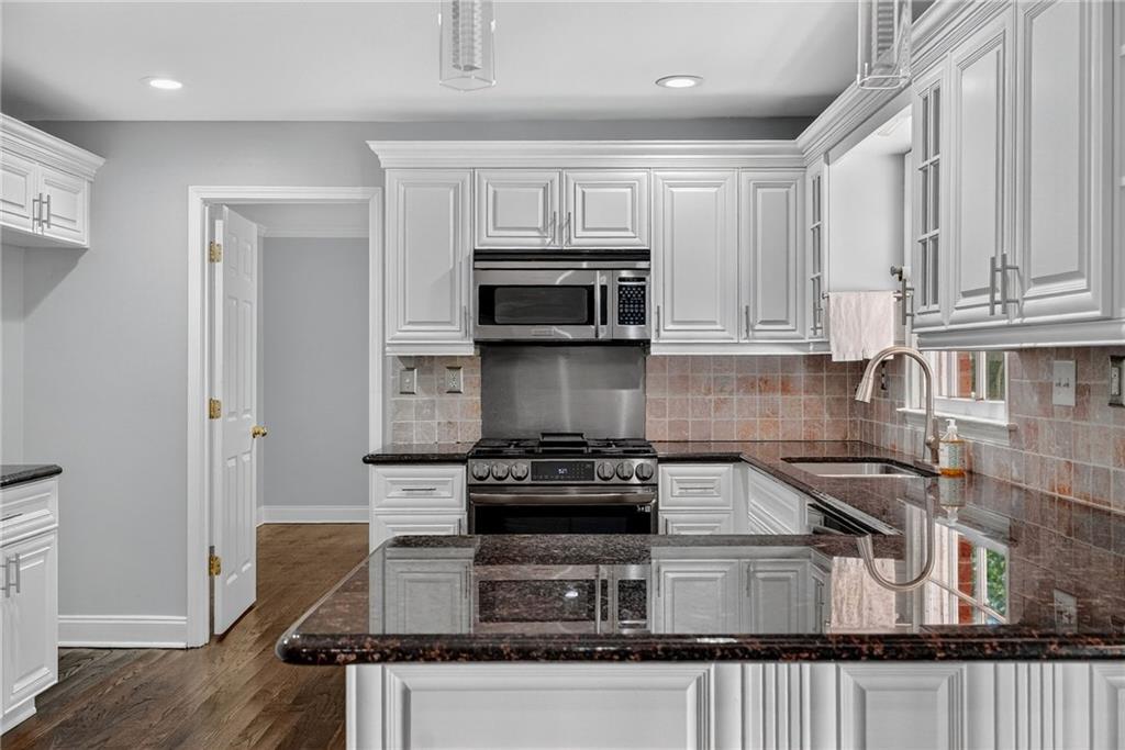 4906 Cambridge Drive