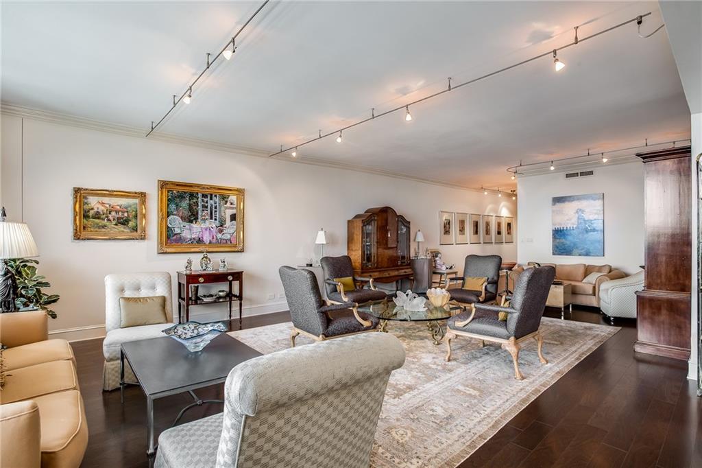 2660 Peachtree Road NW Unit 38E