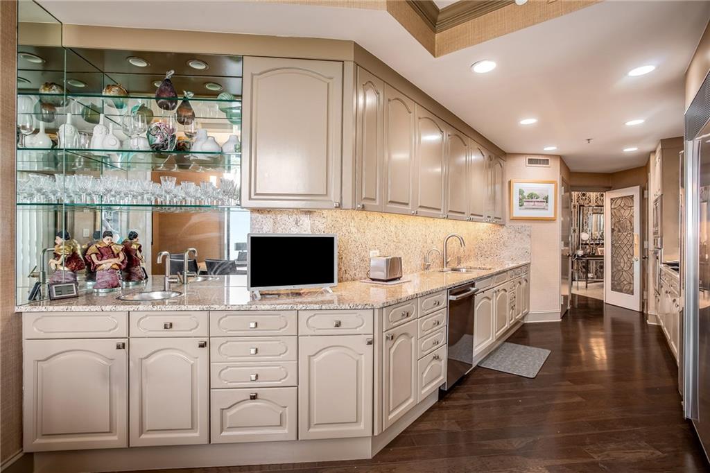 2660 Peachtree Road NW Unit 38E