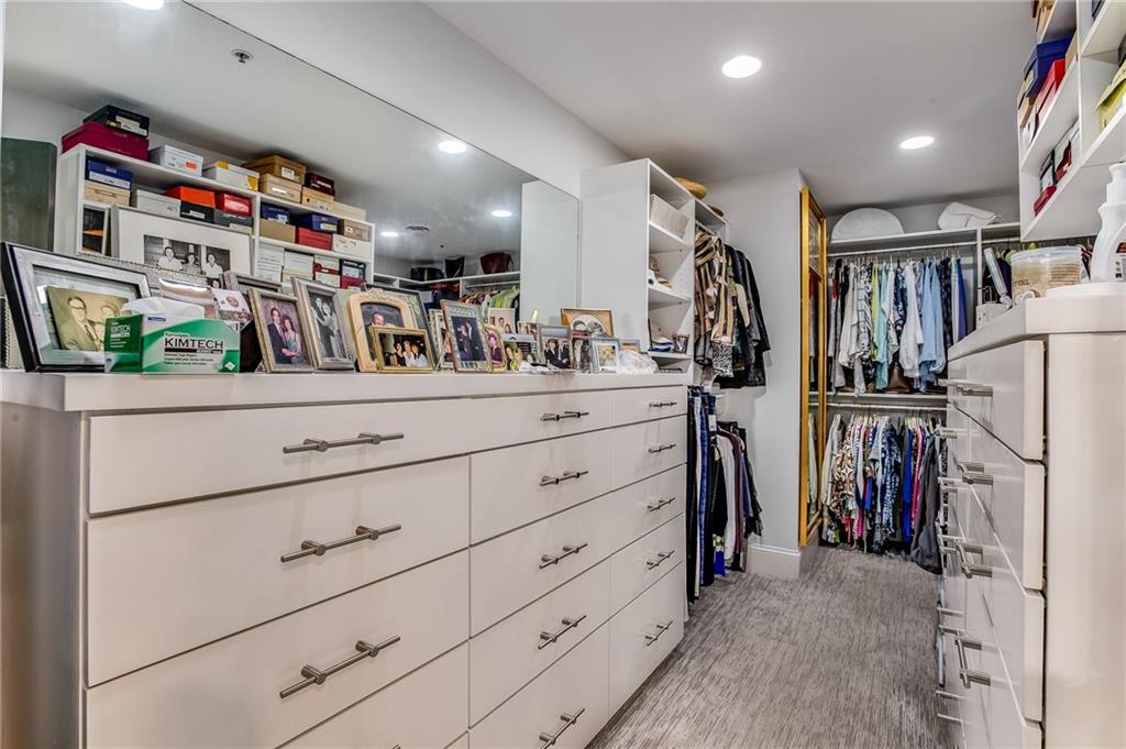 2660 Peachtree Road NW Unit 38E