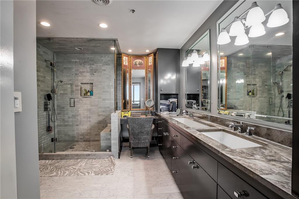 2660 Peachtree Road NW Unit 38E