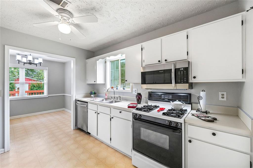 926 River Rock Drive