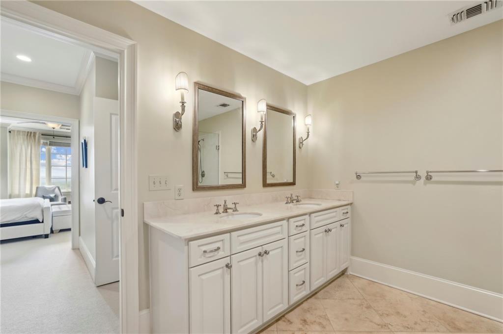 2700 Paces Ferry Road SE Unit 202