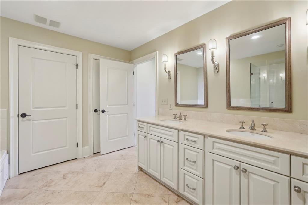 2700 Paces Ferry Road SE Unit 202