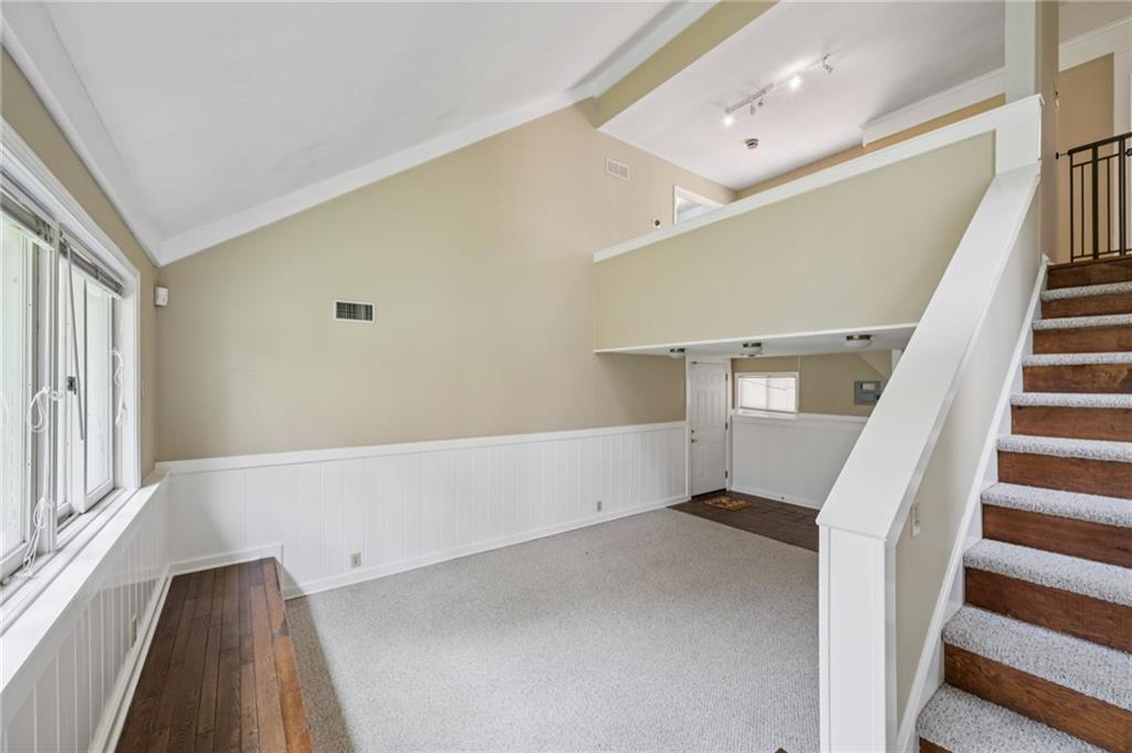 1925 Colland Drive NW