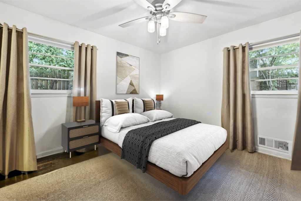 1132 Lonetia Street SE