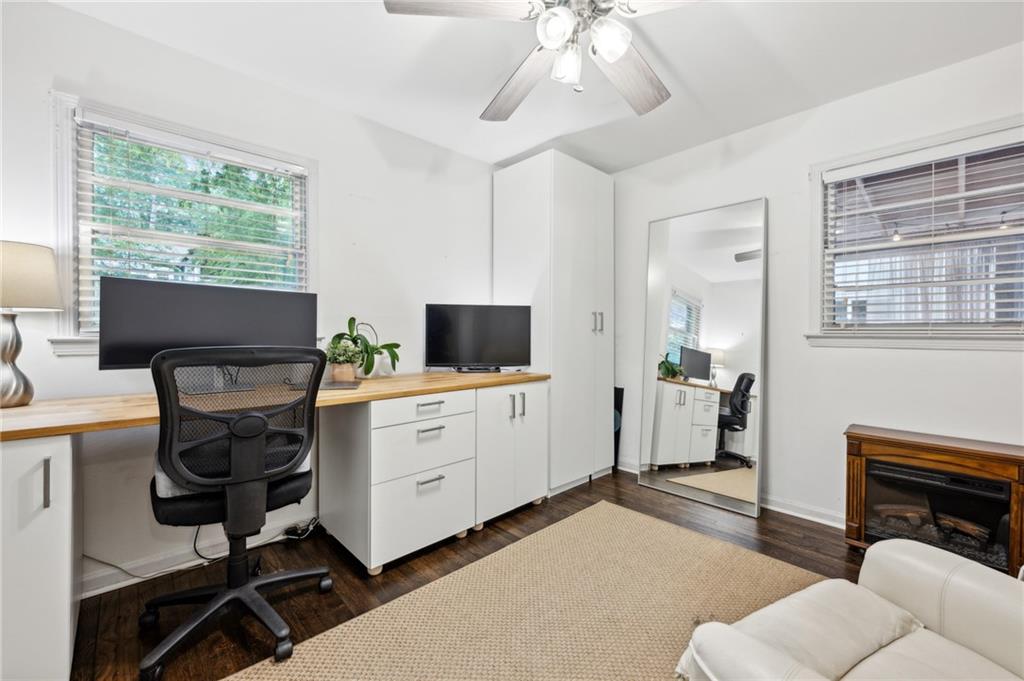 1132 Lonetia Street SE