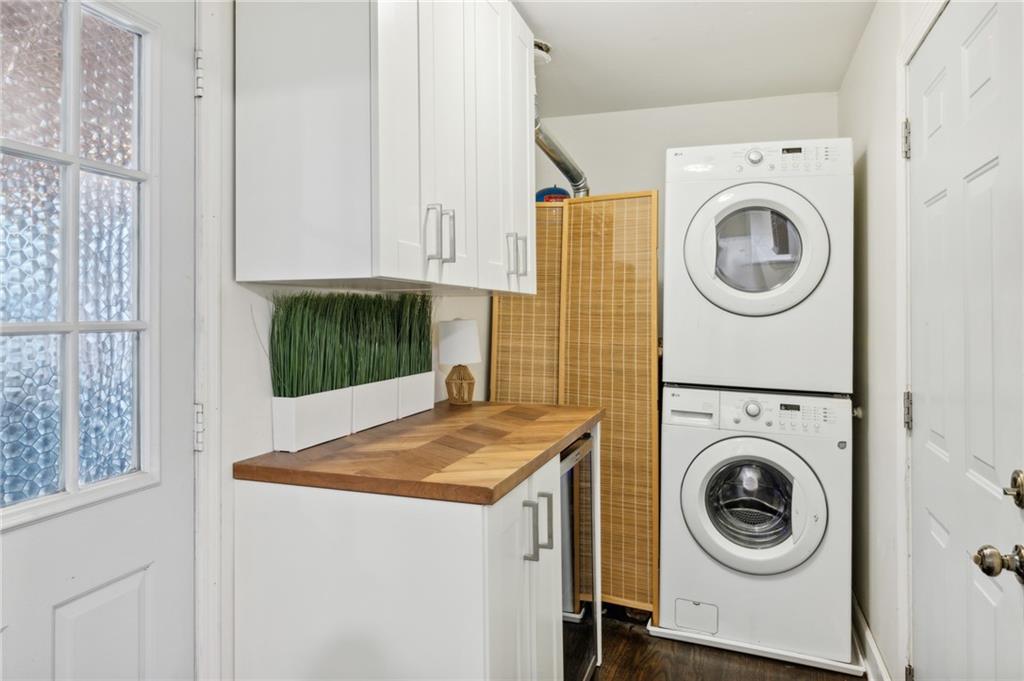 1132 Lonetia Street SE