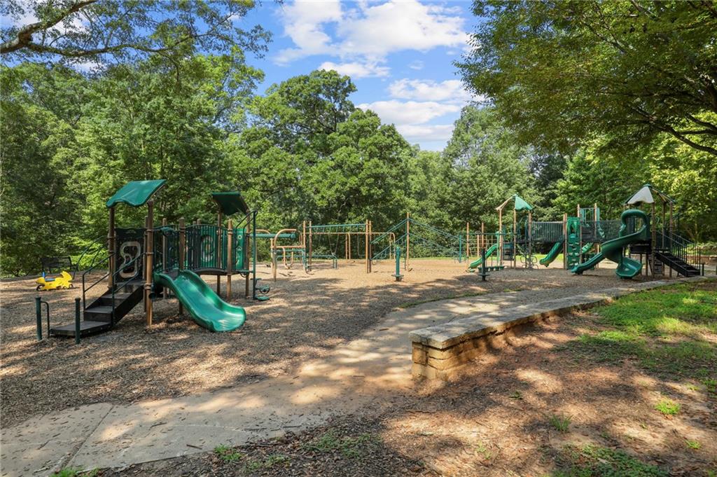 1132 Lonetia Street SE