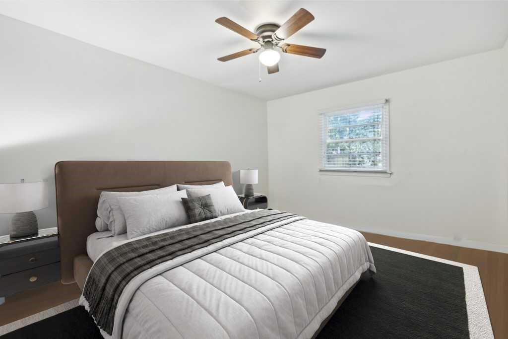 1132 Lonetia Street SE