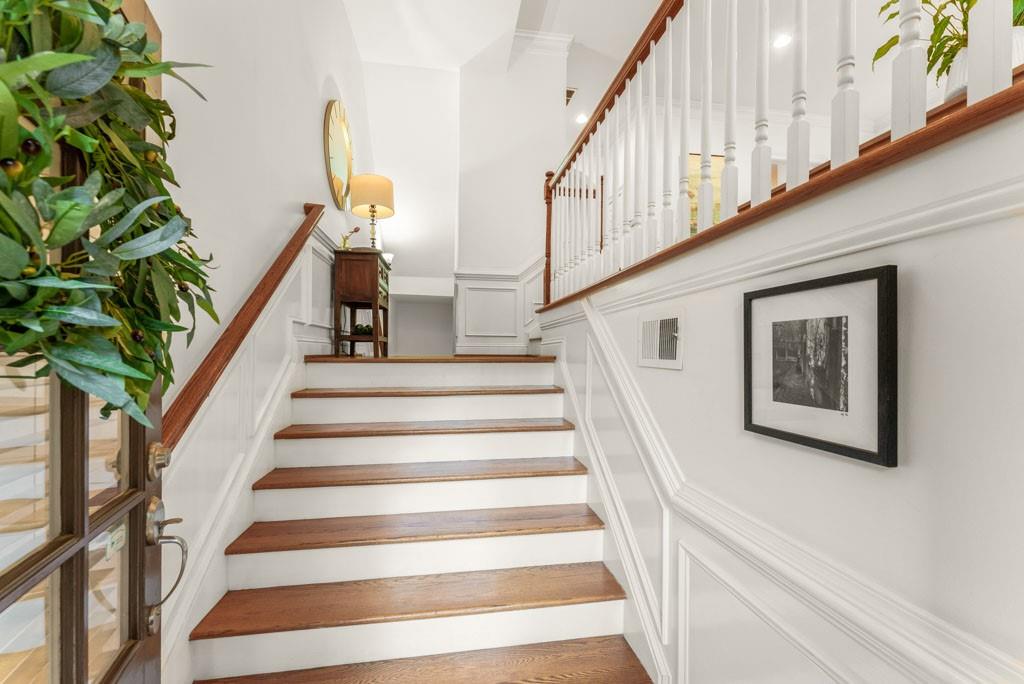 1227 Parkside Village Drive NW