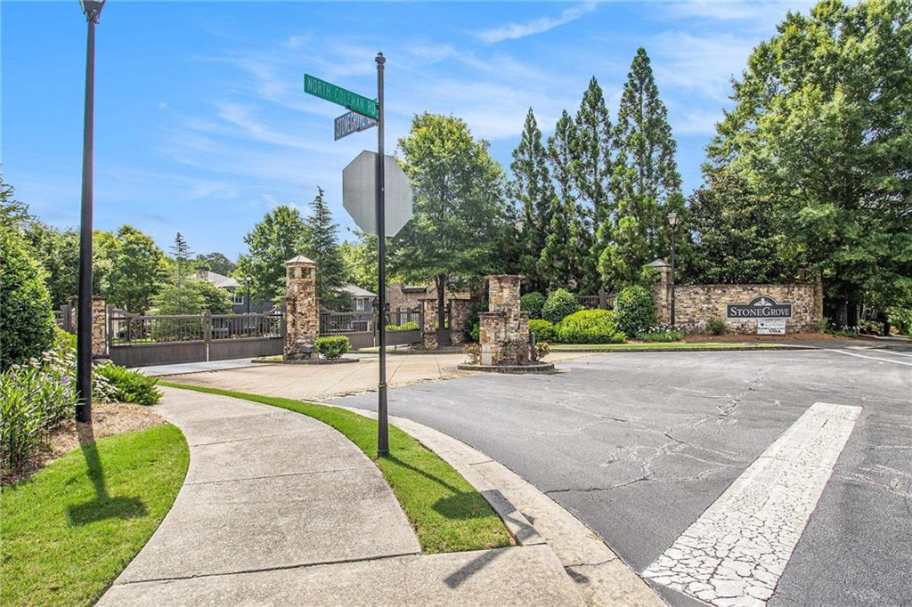 3015 Southmoor Trace