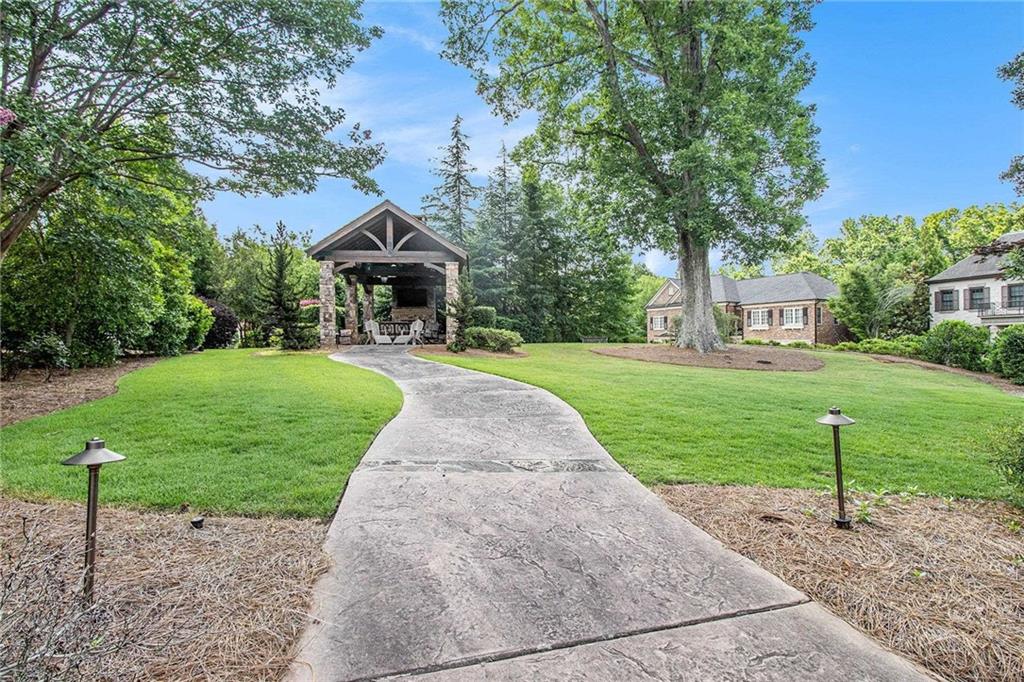 3015 Southmoor Trace