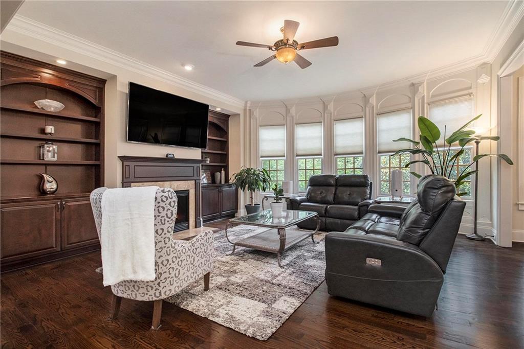 3015 Southmoor Trace