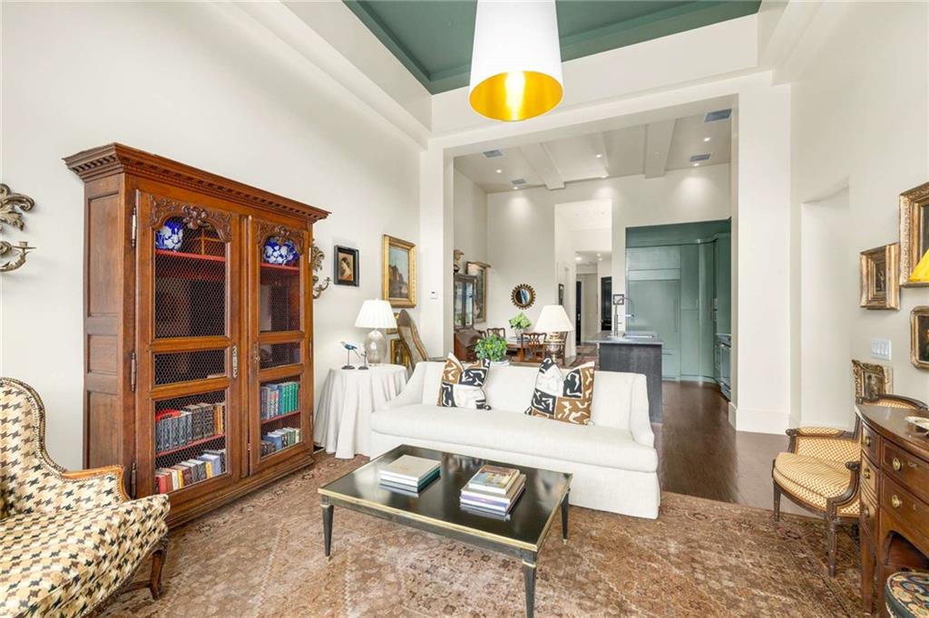 2660 Peachtree Road NW Unit 4G