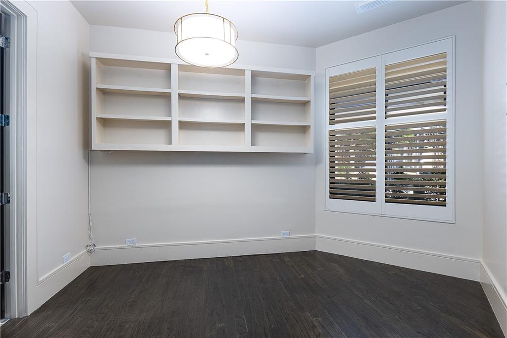 2660 Peachtree Road NW Unit 4G