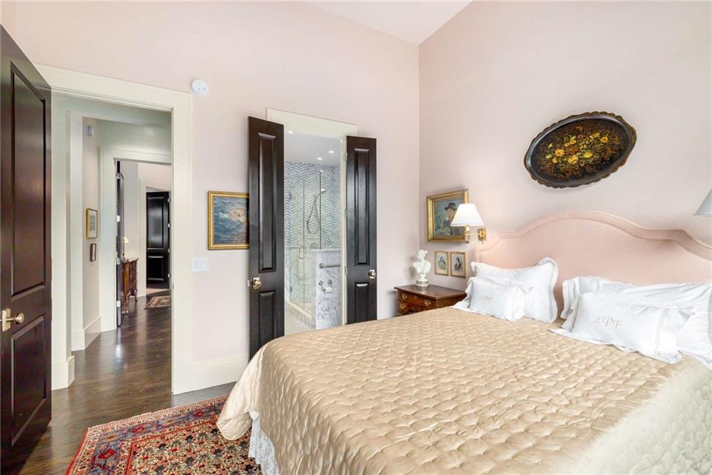 2660 Peachtree Road NW Unit 4G