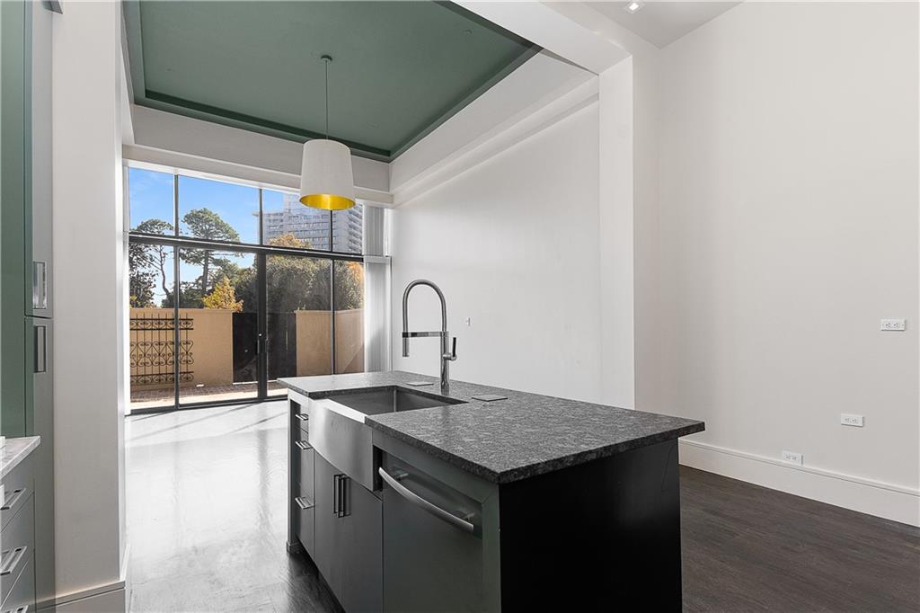 2660 Peachtree Road NW Unit 4G