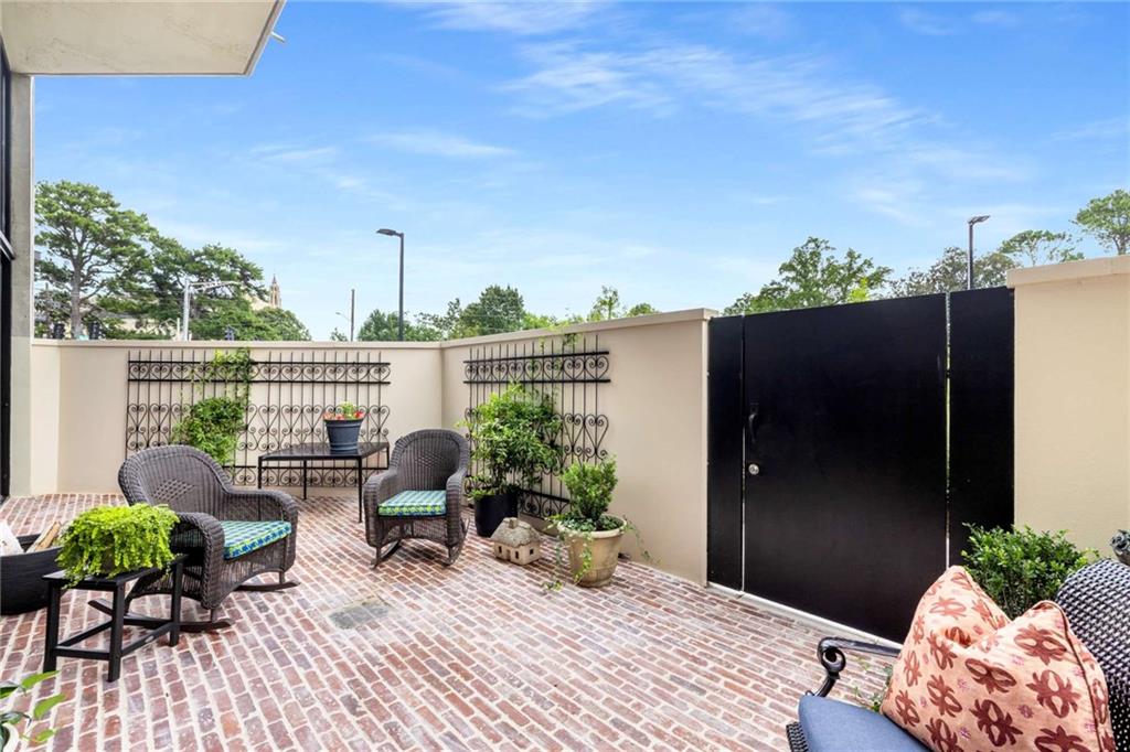 2660 Peachtree Road NW Unit 4G