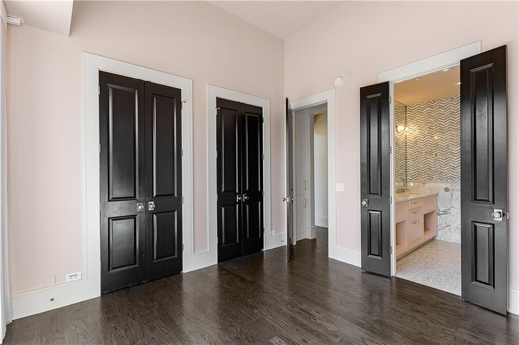 2660 Peachtree Road NW Unit 4G