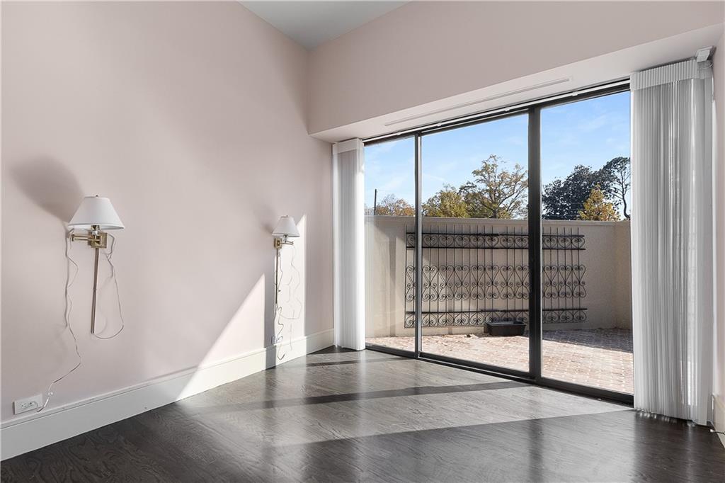 2660 Peachtree Road NW Unit 4G