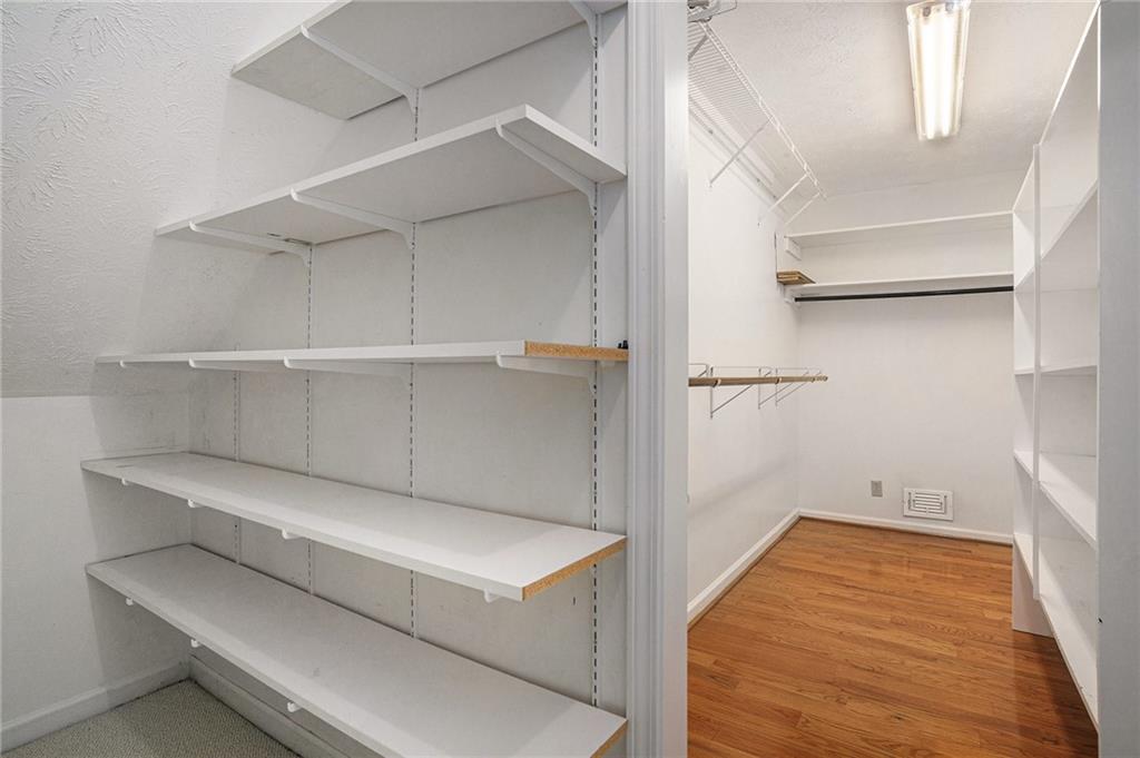 654 Clubhouse Drive SE