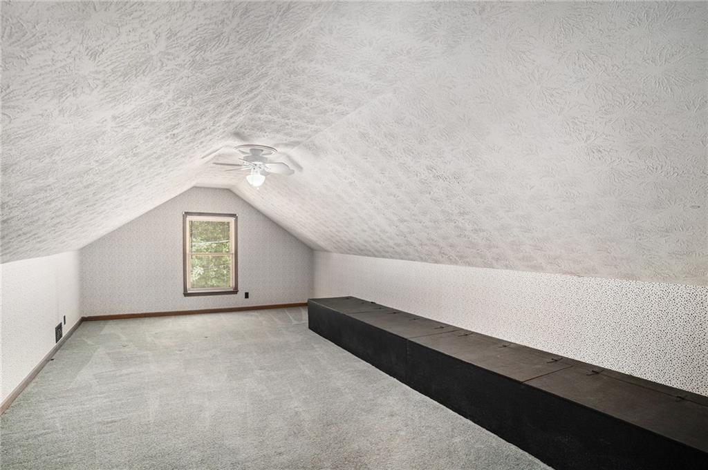 654 Clubhouse Drive SE