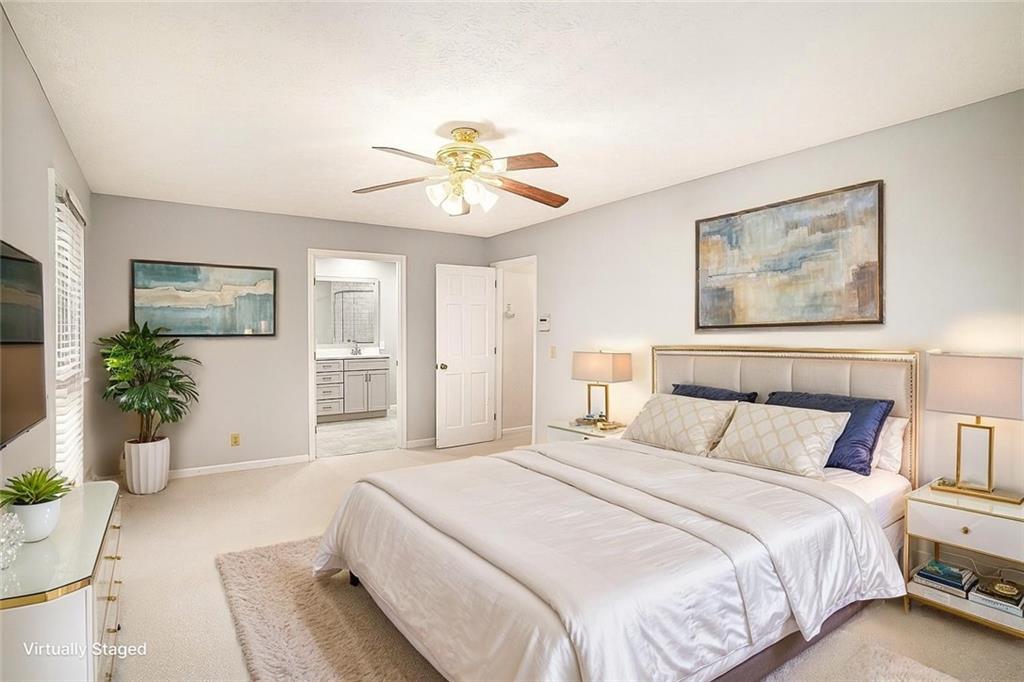 654 Clubhouse Drive SE