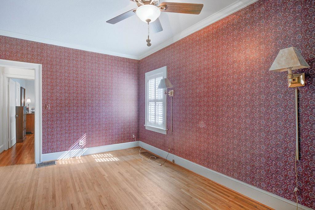 273 Peachtree Way NE