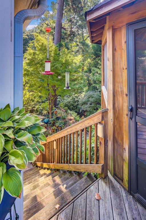 273 Peachtree Way NE