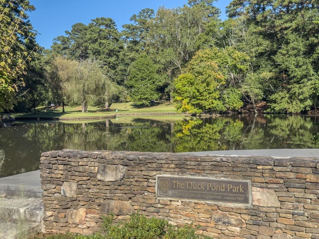 273 Peachtree Way NE