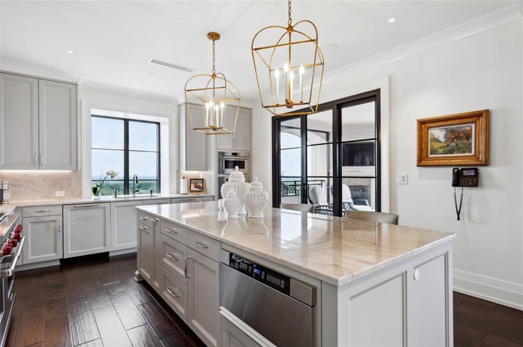 88 W PACES FERRY Road NW Unit 2140