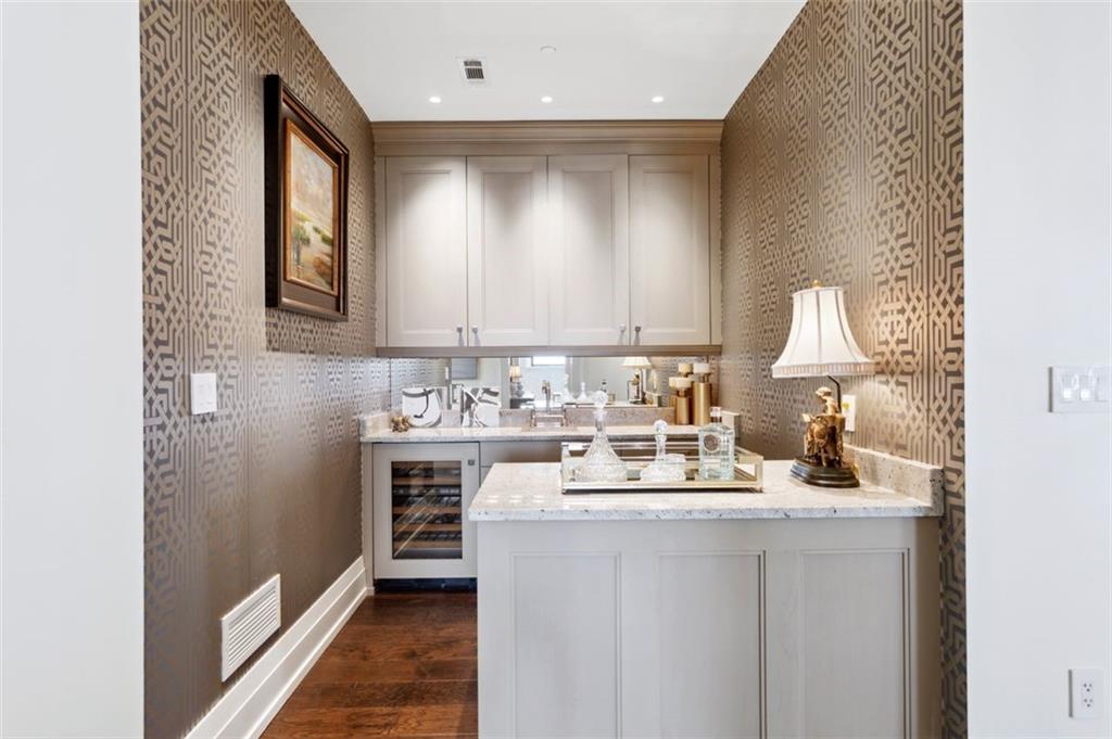 88 W PACES FERRY Road NW Unit 2140